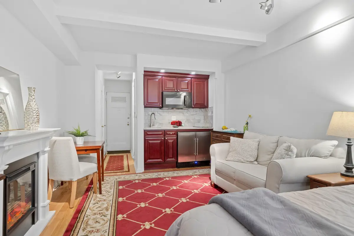 320 E 42nd Street #817, New York, NY 10017 - #1