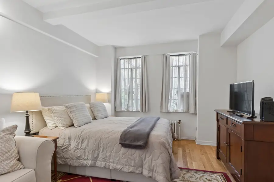 320 E 42nd Street #817, New York, NY 10017 - #3