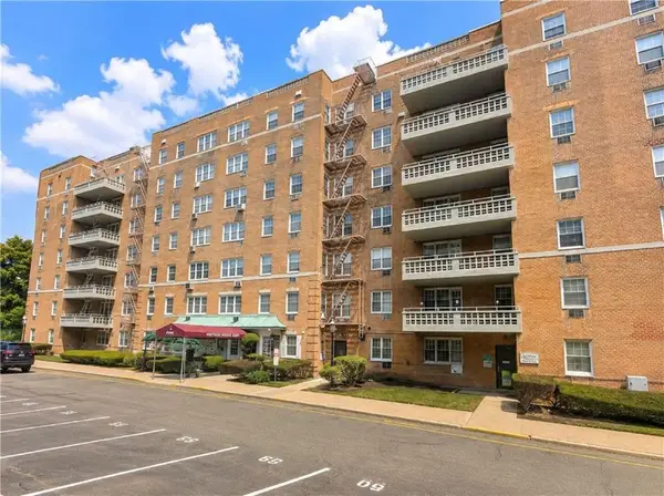 84-39 153rd Avenue #6B, Queens, NY 11414