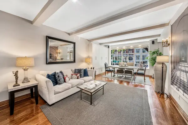 325 E 72nd Street #2D, Manhattan, NY 10021