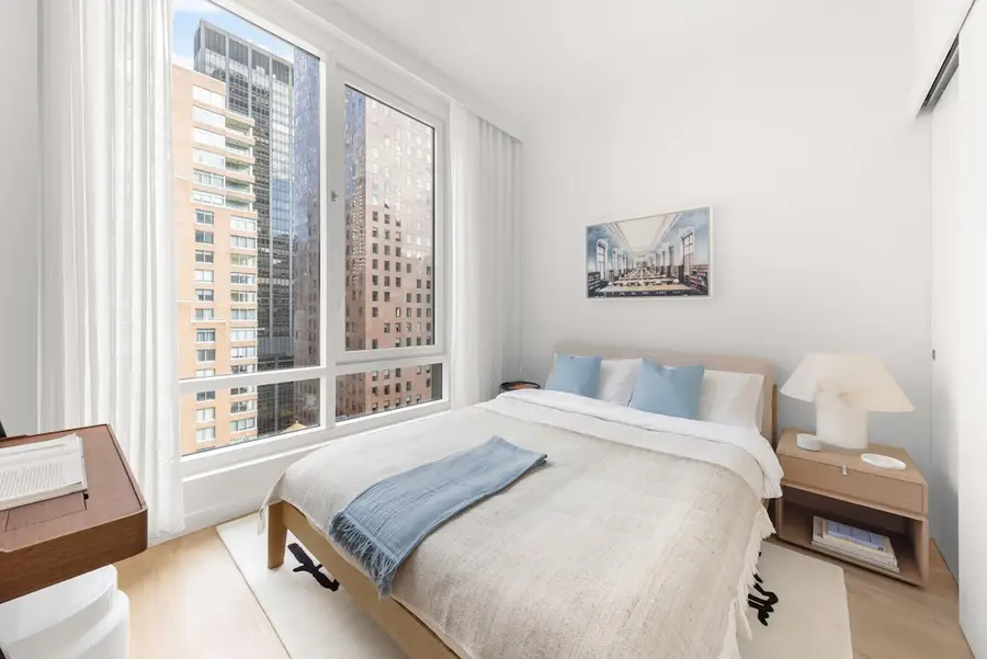 135 E 47th Street #22A, Manhattan, NY 10017 - #3