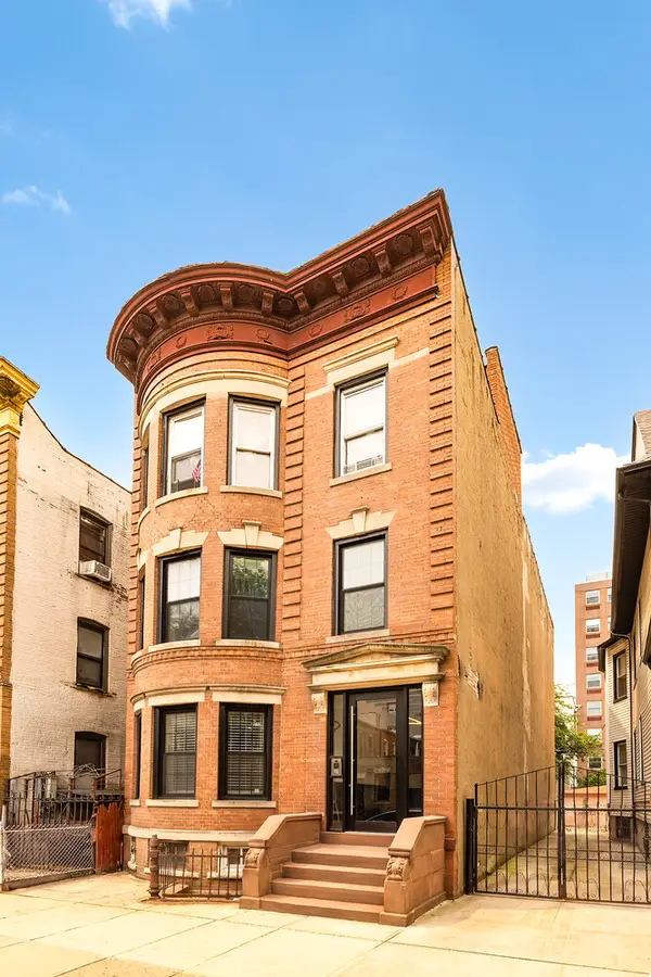 582 E 28th Street #3FAMILY, Brooklyn, NY 11210