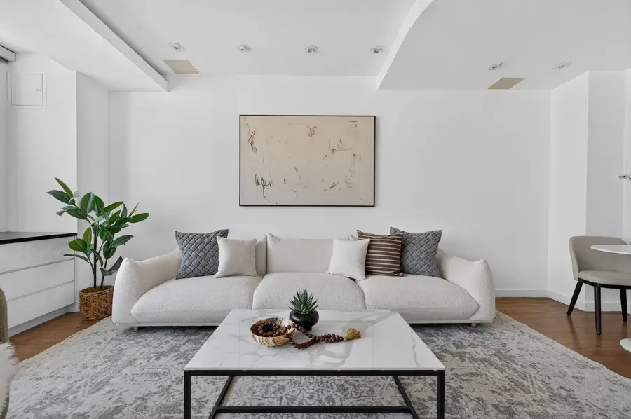 155 E 34th Street #20K, New York, NY 10016 - #3
