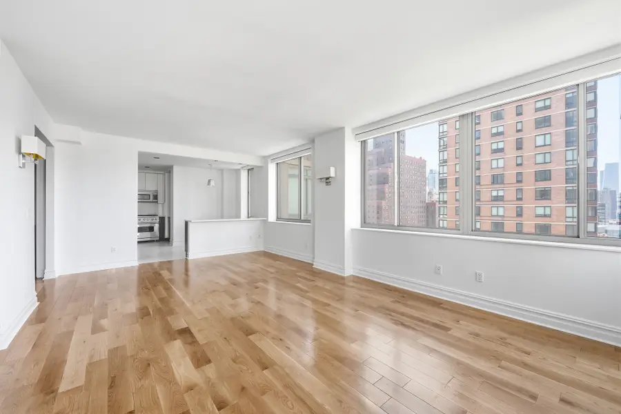 2 Columbus Avenue #15A, New York, NY 10023 - #2