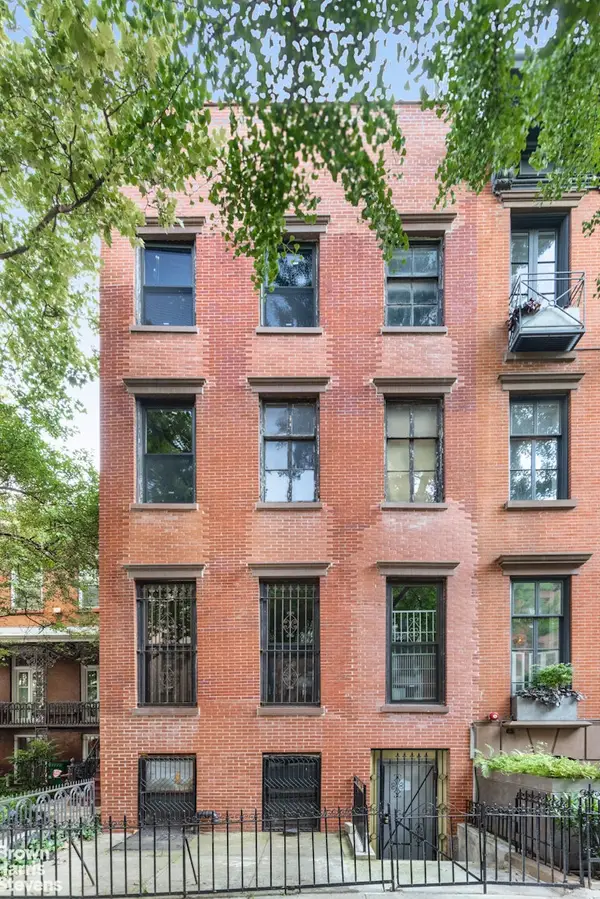 324 E 18th Street, Manhattan, NY 10003