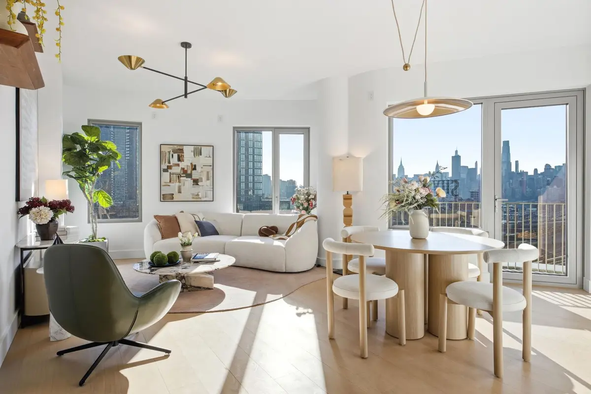 24-01 Queens Plaza N #705, Queens, NY 11101 - #1
