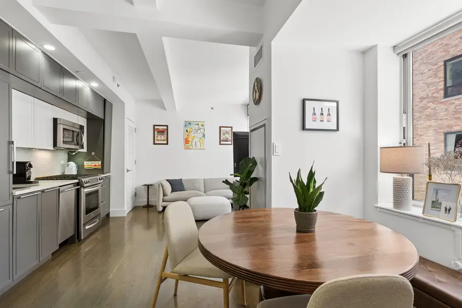432 W 52nd Street #4C, Manhattan, NY 10019 - #3