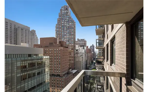 515 E 72nd Street #17F, Manhattan, NY 10021