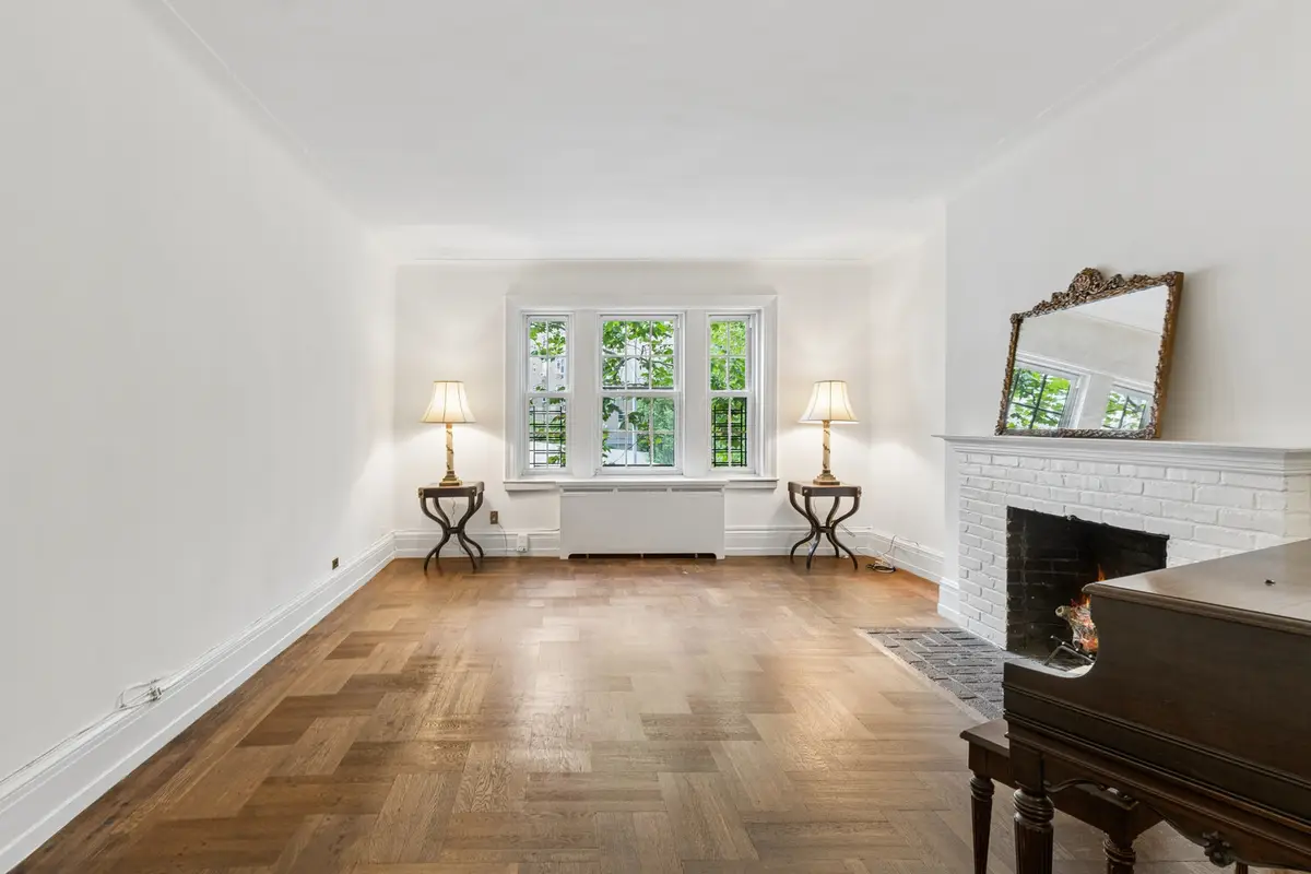 525 W 238th Street #10, Bronx, NY 10463 - #1