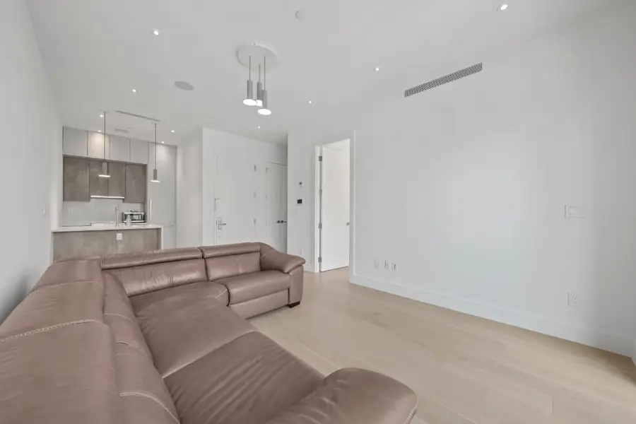 682 Willoughby Avenue #3F, Brooklyn, NY 11206 - #2