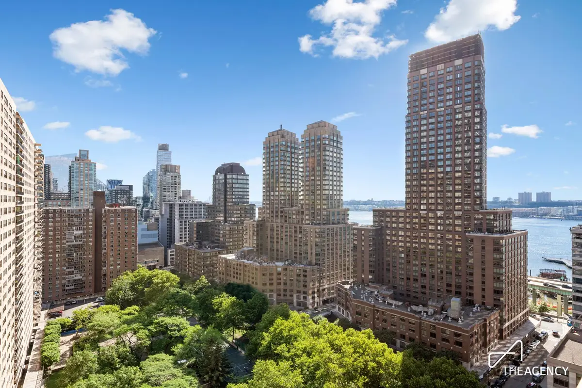 205 W End Avenue #21W, Manhattan, NY 10023 - #1