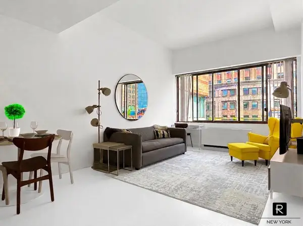 350 W 50th Street #6I, Manhattan, NY 10019