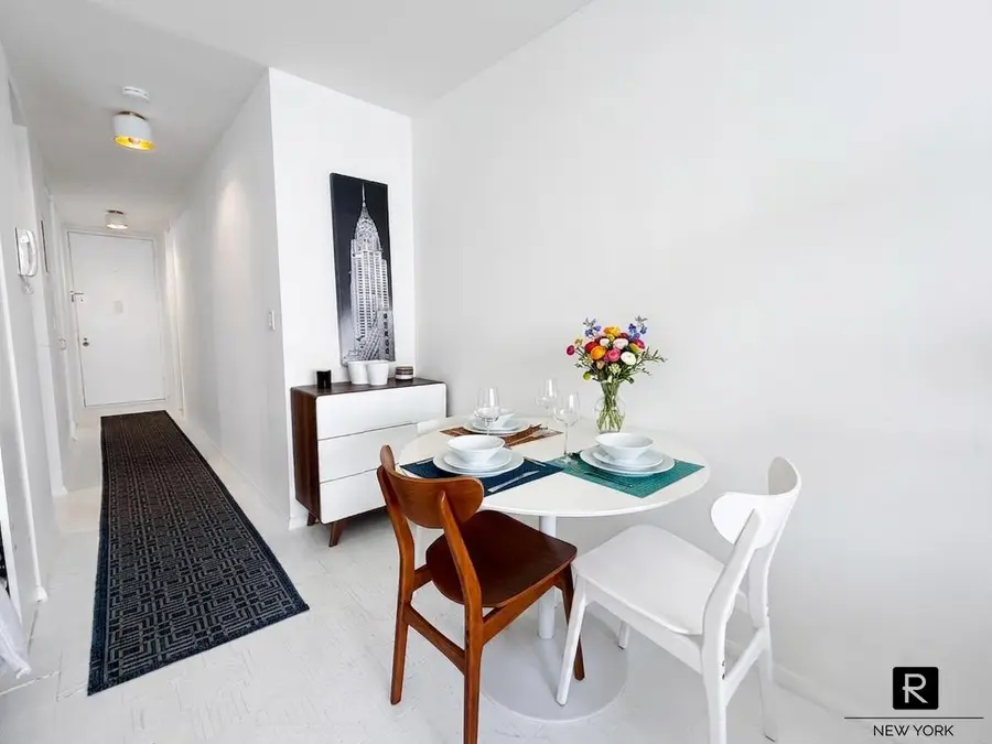 350 W 50th Street #6I, Manhattan, NY 10019 - #2