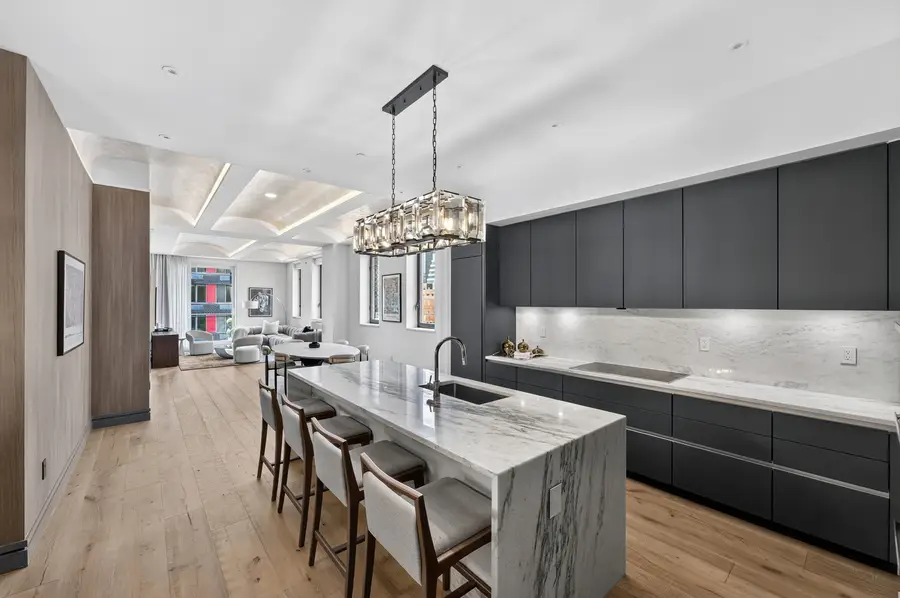 305 E 61st Street #702, New York, NY 10065 - #3