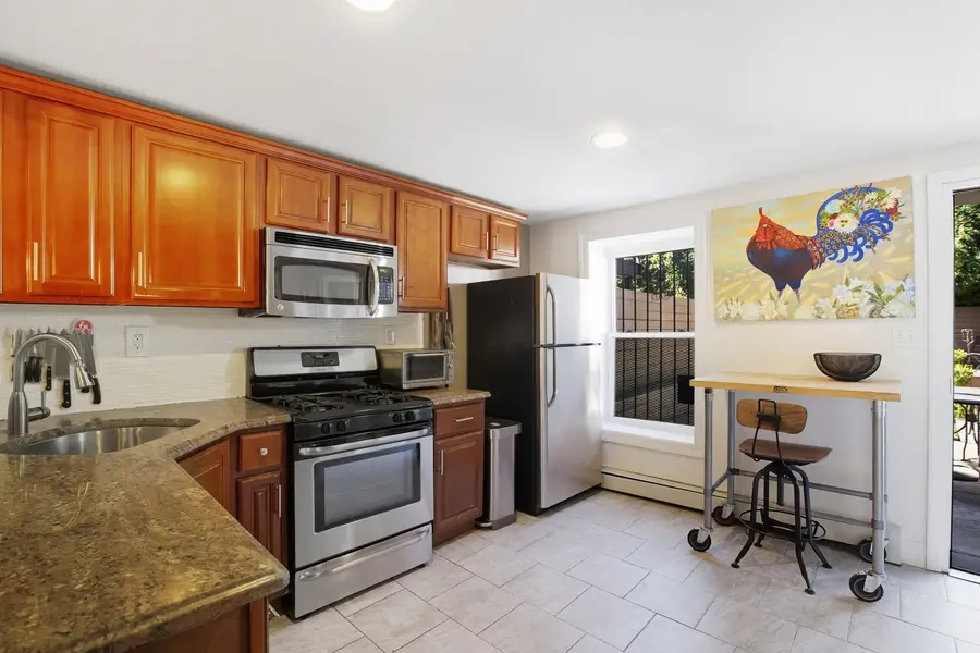 10 Roosevelt Place, Brooklyn, NY 11233 - #3