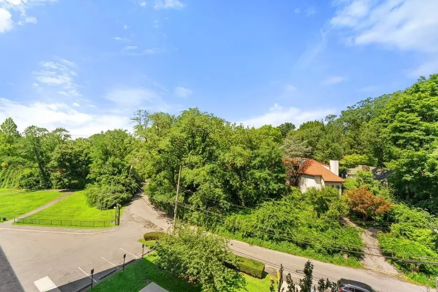 4901 Henry Hudson Parkway W #5N, Bronx, NY 10471 - #3