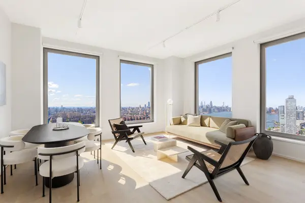 8 S 4th Street #34A, Brooklyn, NY 11249