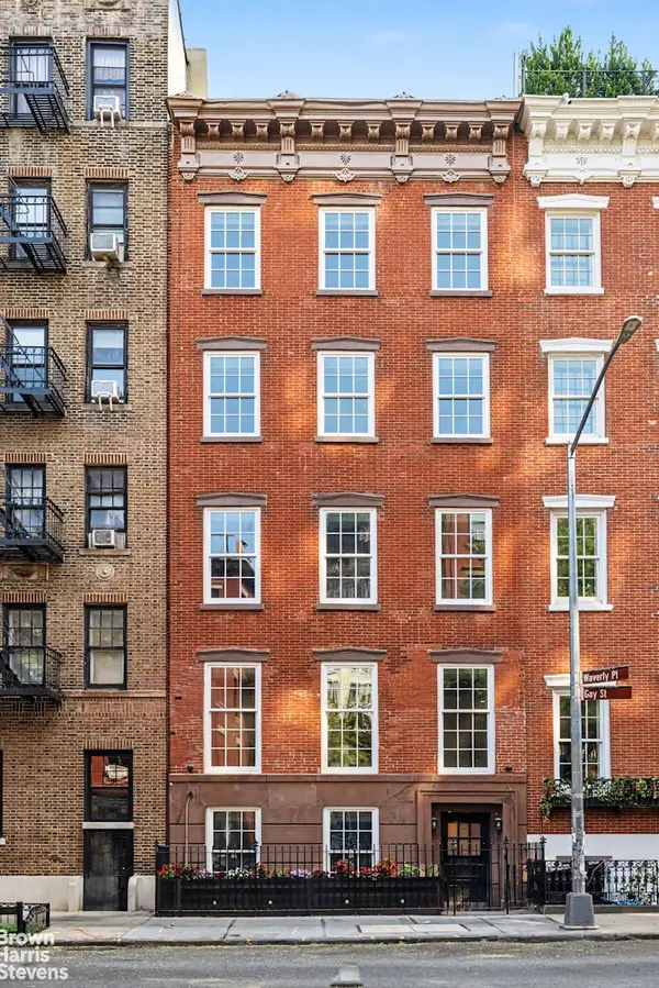 144 Waverly Place, Manhattan, NY 10014
