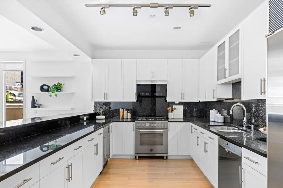 38 Warren Street #6C, New York, NY 10013 - #3