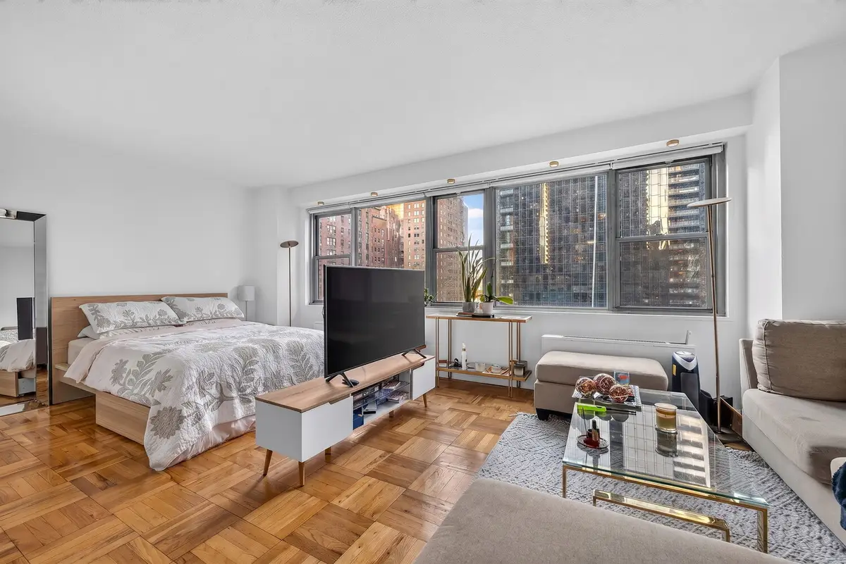 300 E 40th Street #9G, Manhattan, NY 10016 - #1