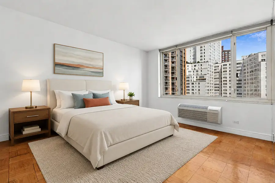 130 W 67th Street #12L, Manhattan, NY 10023 - #3