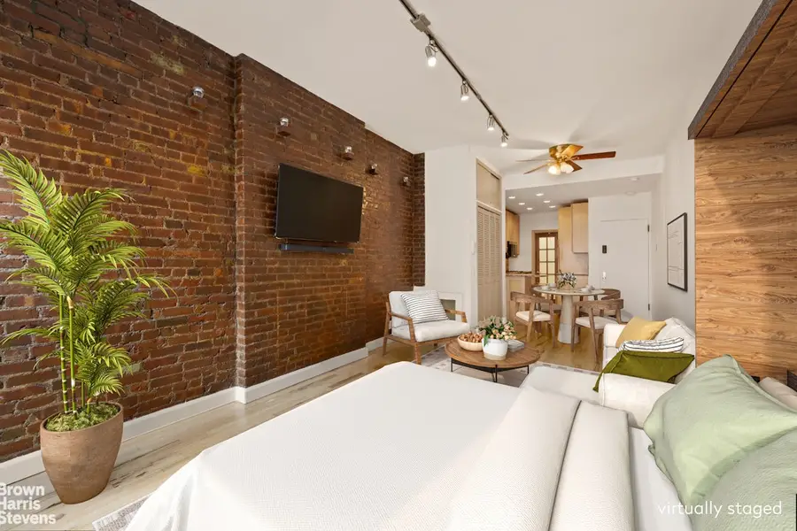 186 E 2nd Street #5, Manhattan, NY 10009 - #3