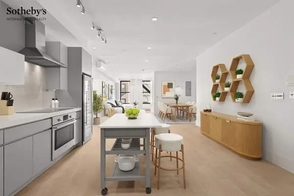 410 W 47th Street, Manhattan, NY 10036