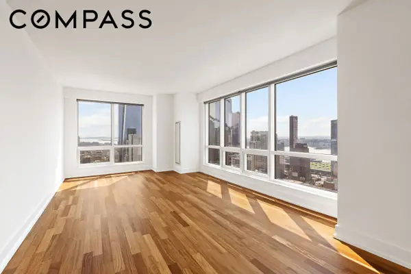 350 W 42nd Street #42H, Manhattan, NY 10036