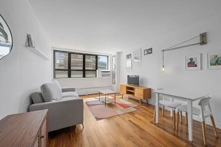 301 W 110th Street #4V, New York, NY 10026 - #1