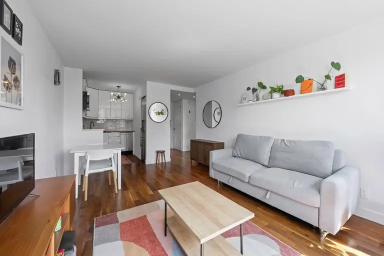 301 W 110th Street #4V, New York, NY 10026 - #2
