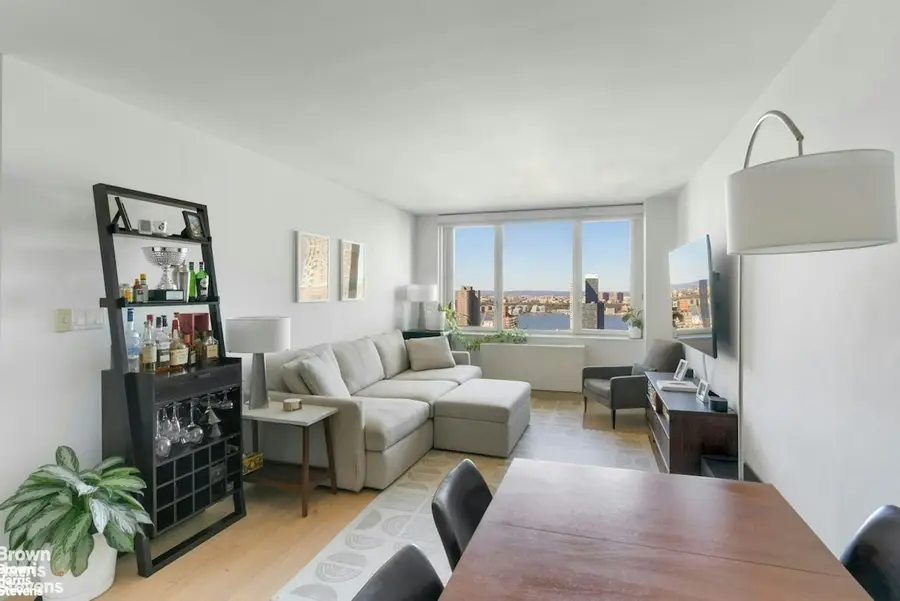322 W 57th Street #39F, New York, NY 10019 - #2