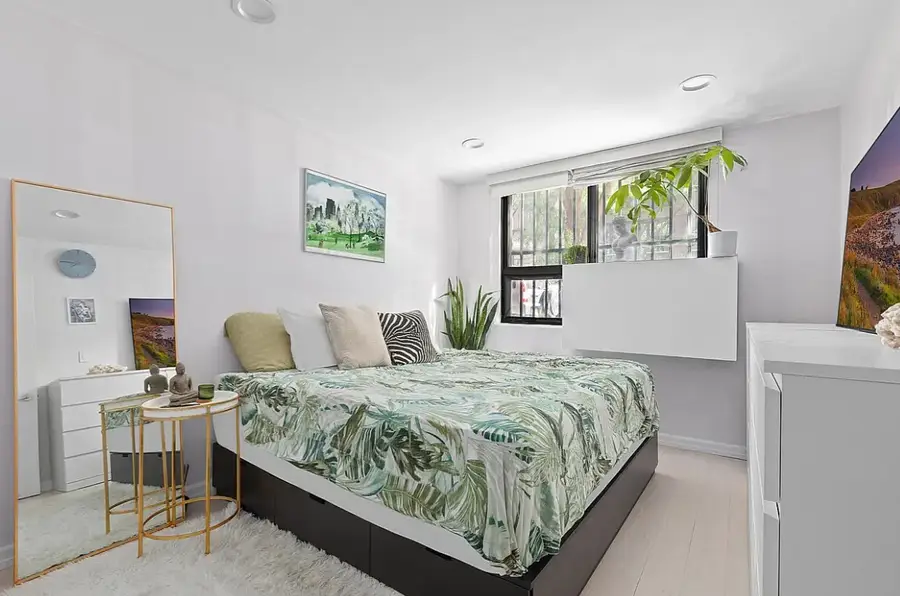 445 W 54th Street #1E, Manhattan, NY 10019 - #3
