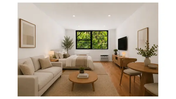 212 E 77th Street #4D, Manhattan, NY 10075