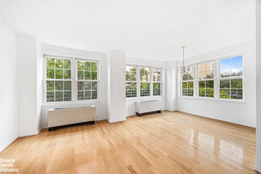 65 Oceana Drive E #3F, Brooklyn, NY 11235 - #3