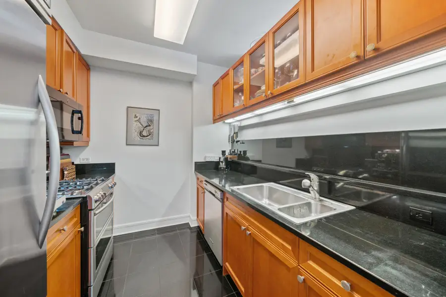 220 Riverside Boulevard #5-K, New York, NY 10069 - #3