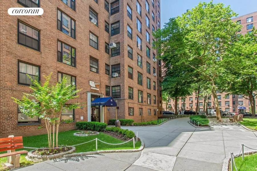 209 Clinton Avenue #2D, Brooklyn, NY 11205 - #2