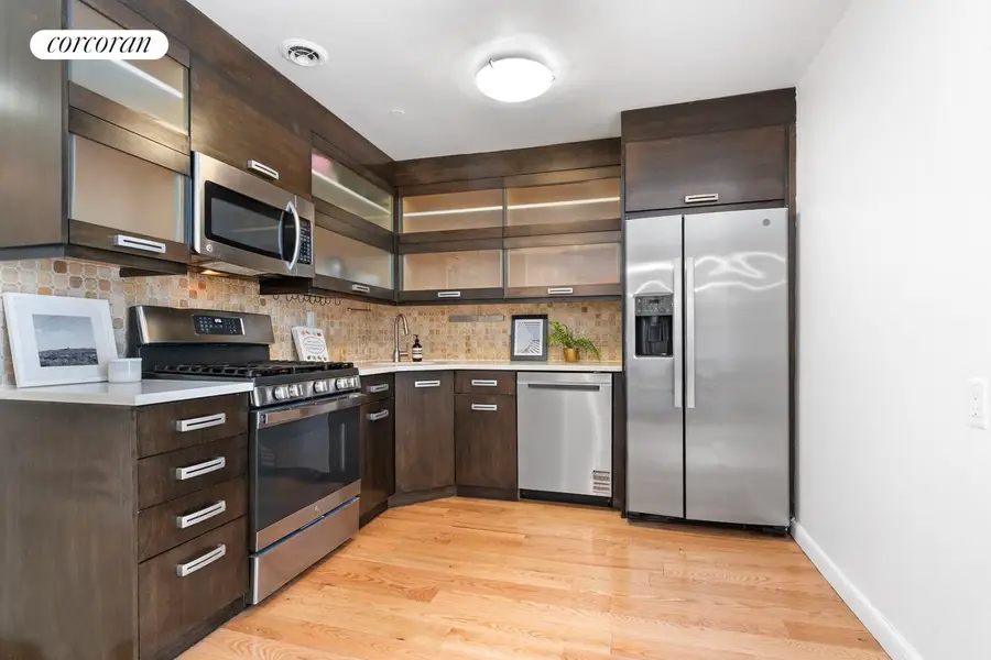 196 Scholes Street #1B, Brooklyn, NY 11211 - #3