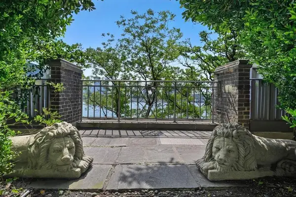1 Beekman Place #15A, Manhattan, NY 10022