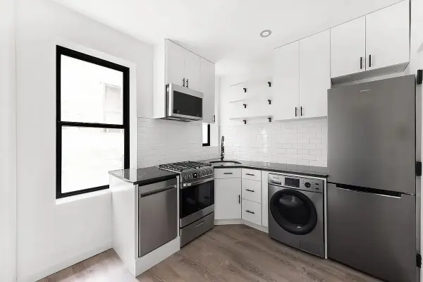 350 S 4th Street #3F, Brooklyn, NY 11211