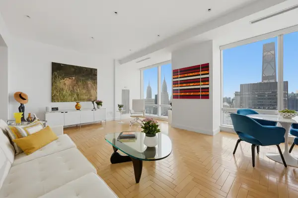 845 United Nations Plaza #61D, Manhattan, NY 10017