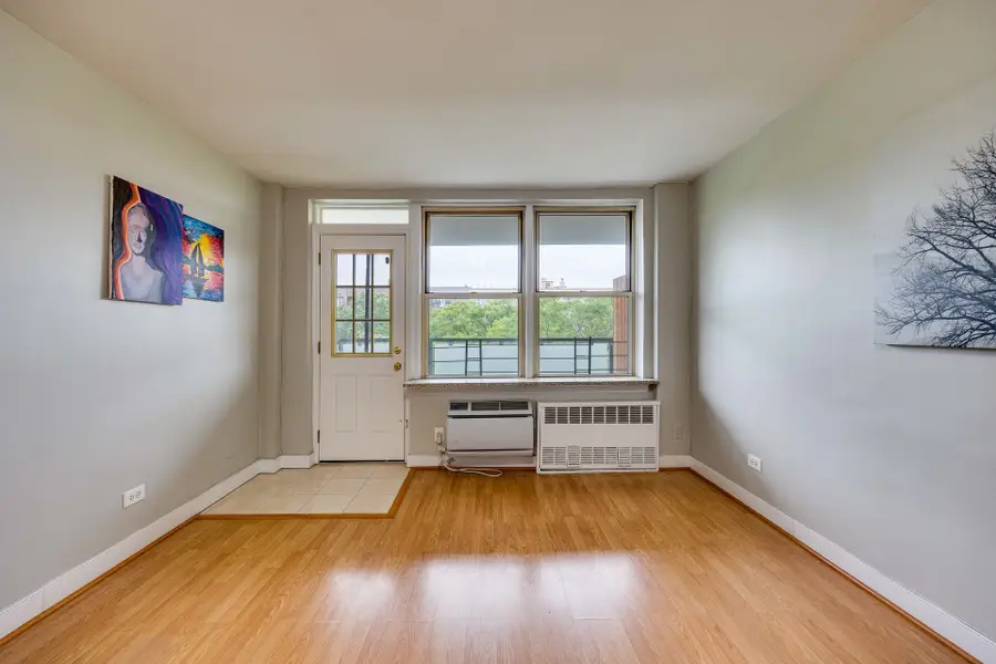525 Ocean Parkway #4J, Brooklyn, NY 11218 - #2