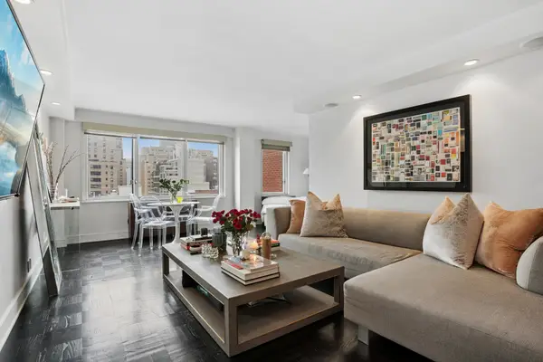 201 E 25th Street #10L, Manhattan, NY 10010