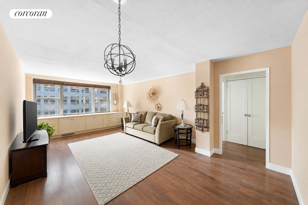 209 E 56th Street #9E, Manhattan, NY 10022