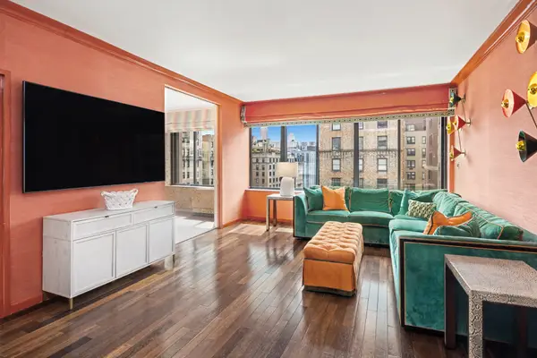900 Park Avenue #14C, Manhattan, NY 10075