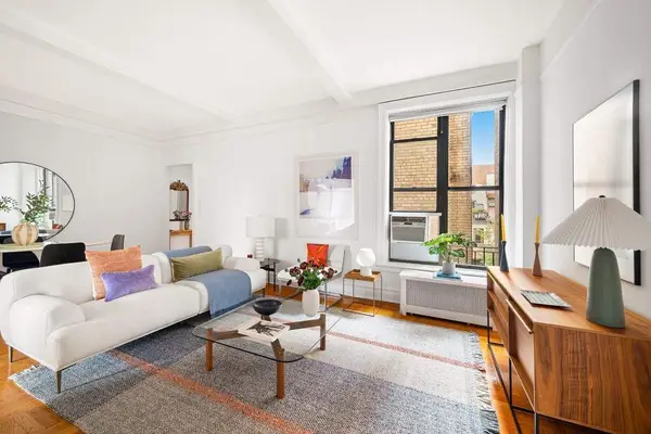 114 W 70th Street #6B, Manhattan, NY 10023