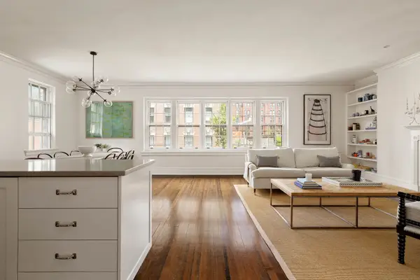 132 E 19th Street #6FRONT, Manhattan, NY 10003