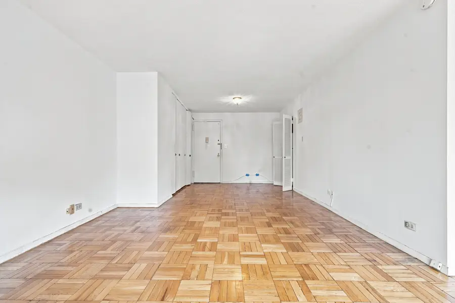 201 W 70th Street #10H, Manhattan, NY 10023 - #3