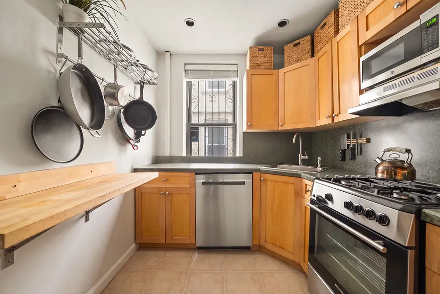 233 Park Place #16, Brooklyn, NY 11238 - #2