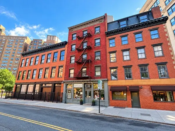 306 W 13th Street #1A, Manhattan, NY 10014