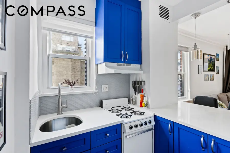310 E 49th Street #9C, Manhattan, NY 10017 - #3